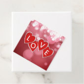 Étiquettes Cadeau Saint Valentin Amour Coeurs rouges (En situation)