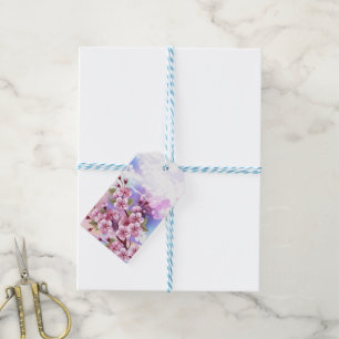 Étiquettes-cadeau Sakura rose sur la peinture Arrière - plan