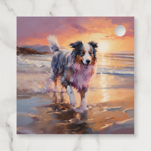 Étiquettes Cadeau Sandy Australian Shepherd Dog on Beach Sunset (Dos)