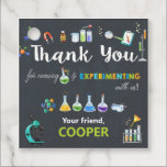 Étiquettes Cadeau Science fête d'anniversaire garçon Merci<br><div class="desc">Personnalisez cette magnifique partie scientifique merci tags avec vos détails facilement et rapidement,  appuyez simplement sur le bouton customiser pour réorganiser et formater le style et le placement du texte. Objets correspondants disponibles en magasin.</div>