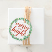 Étiquettes Cadeau Serre de Berry Vert Joyeux et brillant Noël (En situation)