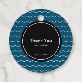 Étiquettes Cadeau Shark Boy Navy Blue Pool Anniversaire (Dos)