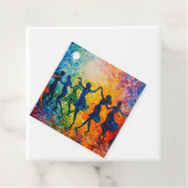 Étiquettes Cadeau Silhouettes colorées dansant (En situation)