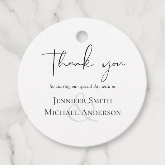 Étiquettes Cadeau Simple Élégance Script Mariage moderne Favoriser (Devant)