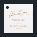 Étiquettes Cadeau Simple Élégant Écriture Blanche et Or Merci<br><div class="desc">Conçu pour coordonner avec notre collection de mariage Romantic Script,  cette étiquette personnalisable présente un graphique de calligraphie merci,  associé à une police sérif classe en or. Articles assortis disponibles.</div>