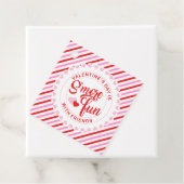 Étiquettes Cadeau S'more Fun Valentine's Day Pink et Red Stripe (En situation)