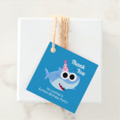 Étiquettes Cadeau Super simple | Finny Shark Confetti Anniversaire (En situation)