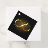 Étiquettes Cadeau Symbole d'infini doré (En situation)