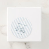 Étiquettes Cadeau Timeless Blue Stripes Bridal Shower (En situation)