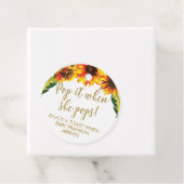 Étiquettes Cadeau Tournesols et Parties scintillant d'or Baby shower (En situation)