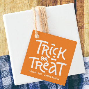 Étiquettes Cadeau Typographie Cute Moderne Tri Ou Traiter Halloween