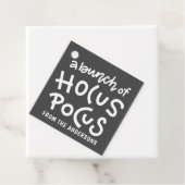 Étiquettes Cadeau Typographie moderne Cute Hocus Pocus Halloween (En situation)