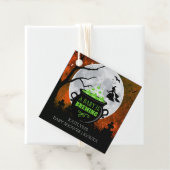 Étiquettes Cadeau Un bébé brasse un Baby shower d'Halloween (En situation)