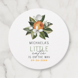 Étiquettes Cadeau Une Petite Cutie Se Trouve Sur Le Chemin Du Baby s