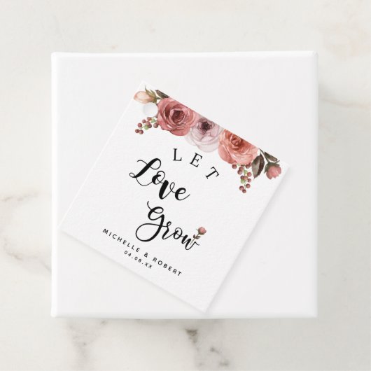 Étiquettes Cadeau Unique, Laisser l'amour grandir, Flore floue, Scri (En situation)