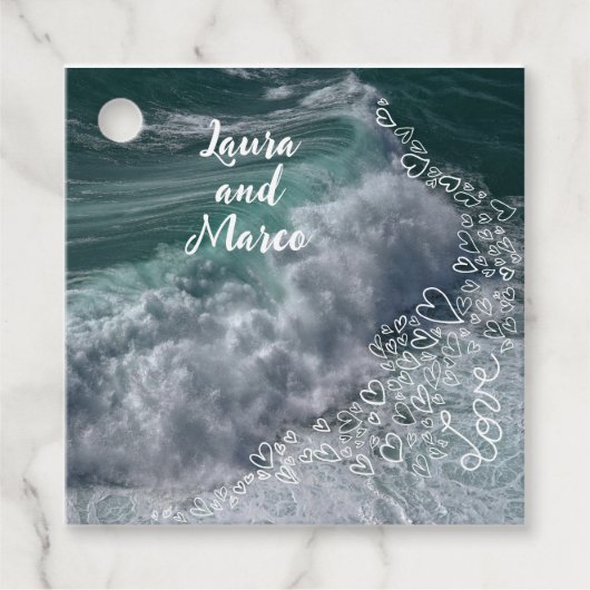 Étiquettes Cadeau Waves and sea with Doodle hearts (Devant)