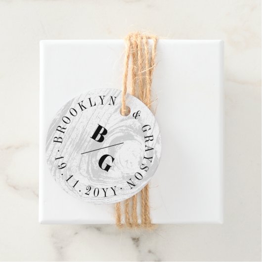 Étiquettes Cadeau White Rustic Woodgrain Texture Chic Mariage d'hive (En situation)