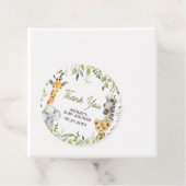 Étiquettes Cadeau Wild One Jungle Safari Baby shower rond (En situation)