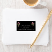 Étiquettes d'adresse de retour avec distributeur (En situation)