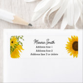 Étiquettes d'adresse de retour de fleurs de tourne (En situation)