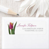 Étiquettes d'adresse de retour de la tulipe rose e (En situation)