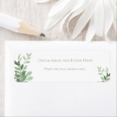 Étiquettes d'adresse de retour de l'arbre d'olivie (En situation)