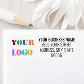 Étiquettes d'adresse de retour de nom d'entreprise (En situation)