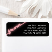 Étiquettes d'adresse de retour Neon Rose et Noir (En situation)