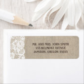 Étiquettes de adresse de dentelle et de burlap (En situation)