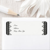 Étiquettes de adresse de dentelle noire (En situation)