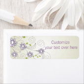 Étiquettes de adresse floraux doux (En situation)