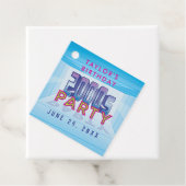 Étiquettes de cadeaux de fête thème années 2000 (En situation)