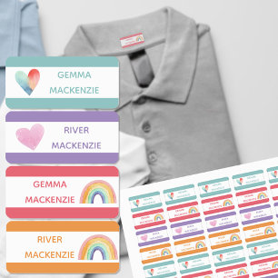 Étiquettes de nom de vêtements codées par couleur