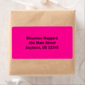 Étiquettes d'expédition simple rose chaud (En situation)