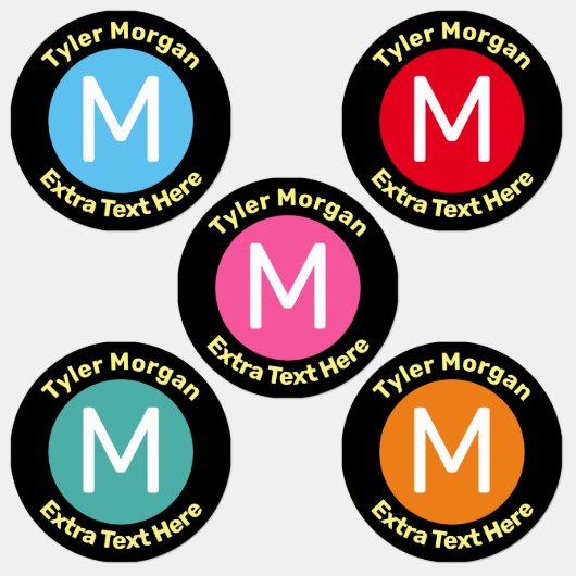 Étiquettes do-it-yourself Nom de l'enfant et Monogramme sur C (Groupe)