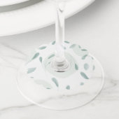 Étiquettes échancrées pour verres de vin (De près)