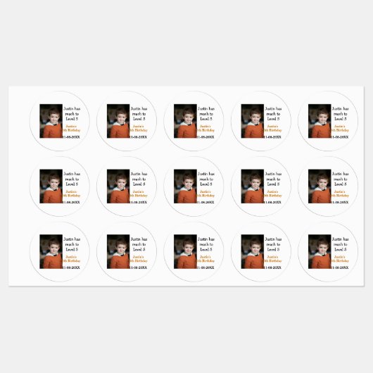Étiquettes Jeu de 5e anniversaire sur garçon photo nom date m (Feuille)