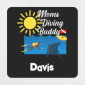 Étiquettes Moms Diving Buddy Design - Vêtements pour petits C (Design 2)