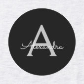 Étiquettes Noir Argent moderne Script Girl Monogramme Nom (Design 1)