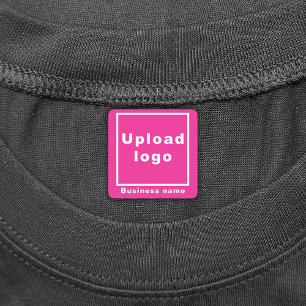 Étiquettes Nom de l'entreprise et logo sur le fer Carré rose