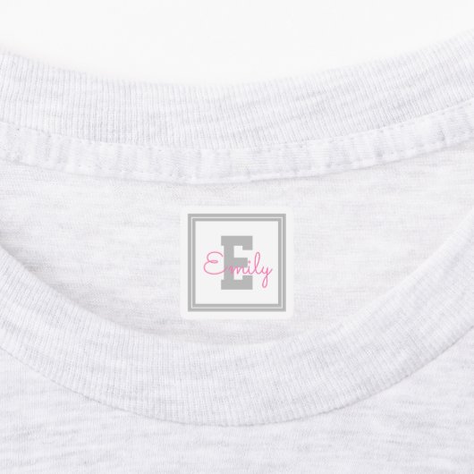 Étiquettes Nom et monogramme | Vêtements gris clair et rose (Apposé)