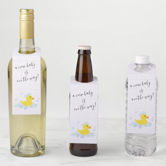 Étiquettes Pour Bouteilles Canard en caoutchouc (En situation)