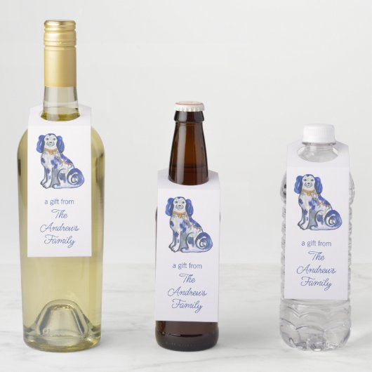 Étiquettes Pour Bouteilles Chiens de Staffordshire à l'aquarelle (En situation)