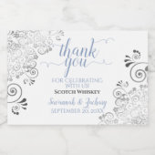 Étiquettes Pour Bouteilles De Liqueur Lacy Silver & Blue sur le Merci Mariage blanc Mini (Étiquettes simples)