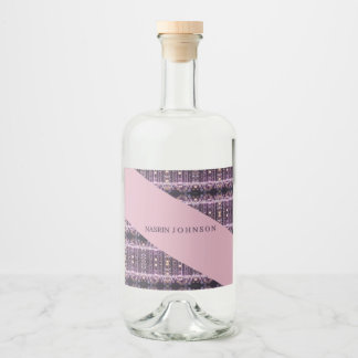 Étiquettes Pour Bouteilles De Liqueur Nom personnalisé sur fond rose magique
