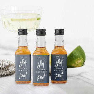 Étiquettes Pour Bouteilles De Liqueur Tire un coup, elle noue le nœud Enterrement de vie