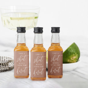 Étiquettes Pour Bouteilles De Liqueur Tire un coup, elle noue le nœud Enterrement de vie