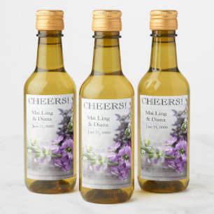 Étiquettes Pour Bouteilles De Vin Fleurs dans les tons lavande sur musique ancienne