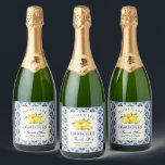 Étiquettes Pour Bouteilles De Vin Mousseux Aquarelle Citrons Carrelage bleu Limoncello<br><div class="desc">Élégant citron aquarelle sur Carrelage bleu Mariage maison Limoncello Merci Étiquettes bouteille</div>