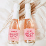 Étiquettes Pour Bouteilles De Vin Mousseux Champagne Bachelorette rouge et rose<br><div class="desc">L'ajout parfait à votre collection de cadeaux de fête de bachelorette. Ce étiquette est un choix idéal pour les cadeaux de femme de chambre d'honneur de bachelorette, faisant ressortir vos sacs cadeaux de bachelorette. Célébrez dans le style avec des thèmes comme bol en amour bachelorette, soirée bachelorette rose, et vegas...</div>